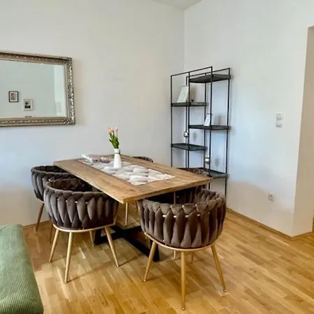 Апартаменты *luxus In Der Grazer Innenstadt*