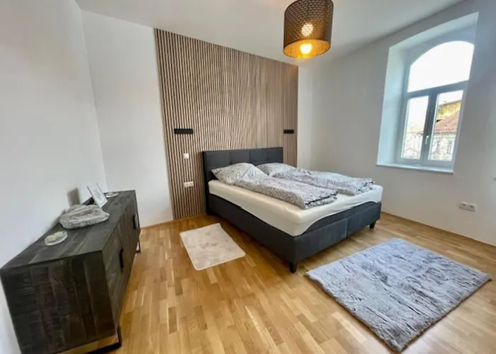 *luxus In Der Grazer Innenstadt* *